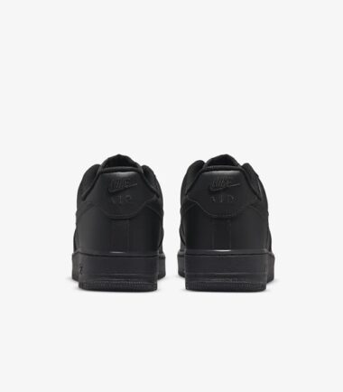 SCARPE NIKE AIR FORCE 1'07 BLACK - immagine 6