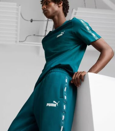 PANTALONE PUMA ESS TAPE SWEATPANTS - immagine 3