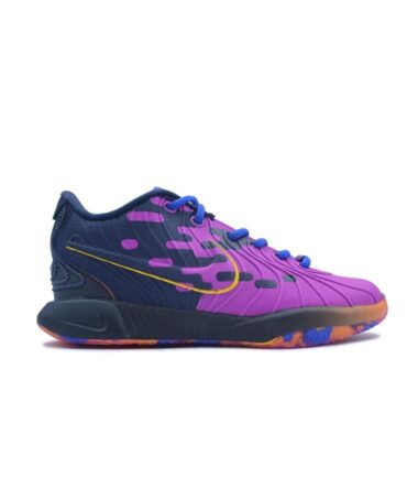 SCARPE NIKE LEBRON XXI SE GS "Welcome to Camp" - immagine 1