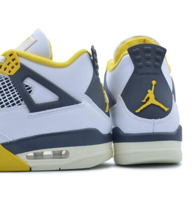 SCARPE NIKE AIR JORDAN 4 RETRO'  "vivid sulfur" - immagine 4