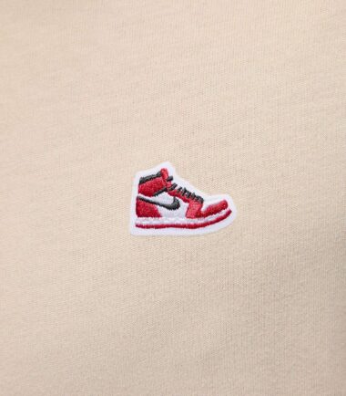 T-SHIRT JORDAN SNKR Patch SS Tee "Legend Brown" - immagine 3