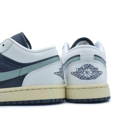 SCARPE NIKE AIR JORDAN 1 LOW Jade Smoke - immagine 4