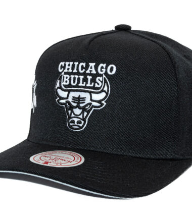 CAPPELLO MITCHELL E NESS NBA BORN TO WIN CHICAGO BULLS - immagine 1