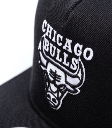 CAPPELLO MITCHELL E NESS NBA BORN TO WIN CHICAGO BULLS - immagine 4