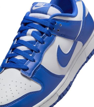 SCARPE NIKE DUNK LOW RETRO' white royal"  uomo - immagine 5