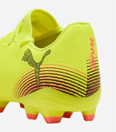 SCARPE PUMA FUTURE 8 PLAY FG/AG YELLOW ALERT - PUMA BLACK  calcio uomo - immagine 5
