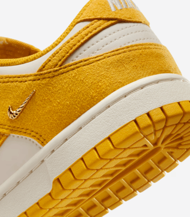 SCARPE NIKE WMNS DUNK LOW PALE IVORY - immagine 5