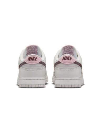 SCARPE Nike Dunk Low "Plum Chalk" Wmns - immagine 6