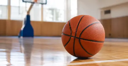 Pallone basket indoor professionale per il parquet